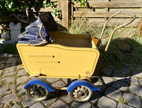 Dachbodenfund puppenwagen aus - dachbodenfund:,