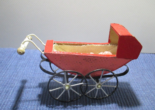 Puppenwagen holz mit puppe - puppenwagen,