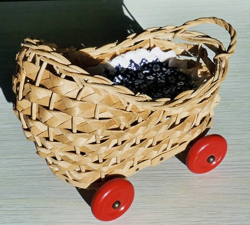 Puppenwagen vintage aus - vintage,
